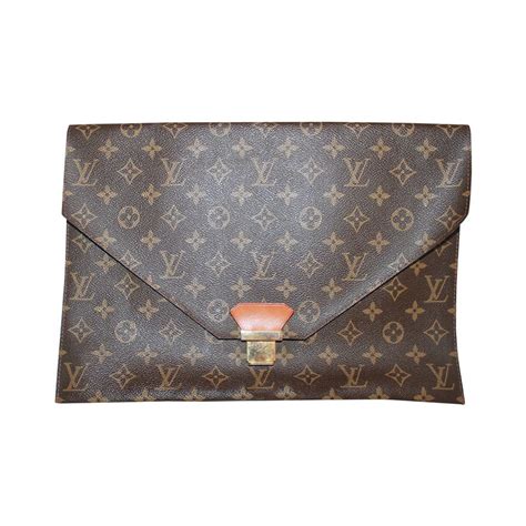 red envelope louis vuitton|Louis Vuitton envelope clutch.